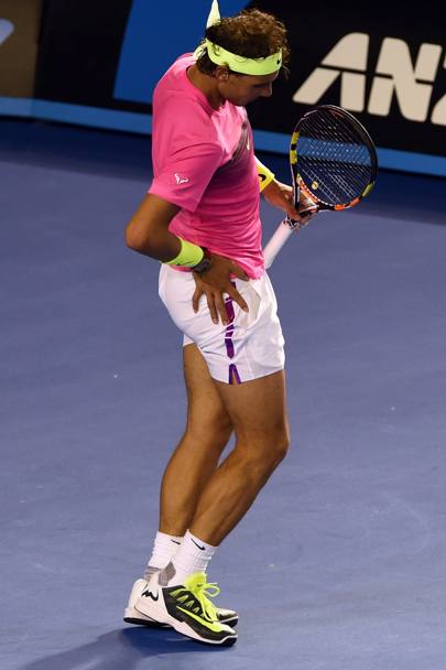 Tra i protagonisti dell&#39;edizione 2015 dello Slam australiano, lo spagnolo Rafa Nadal: qui alle prese con un piccolo guaio muscolare alla coscia destra. (Afp)